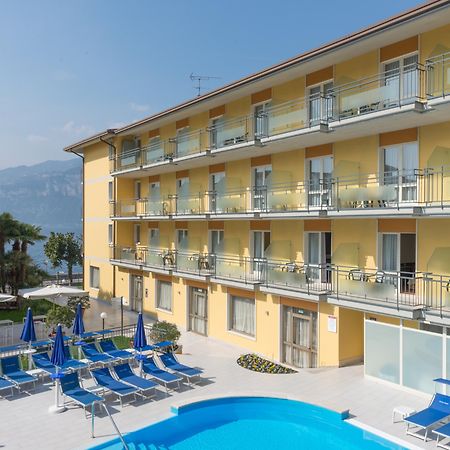 Hotel Drago ブレンゾーネ エクステリア 写真