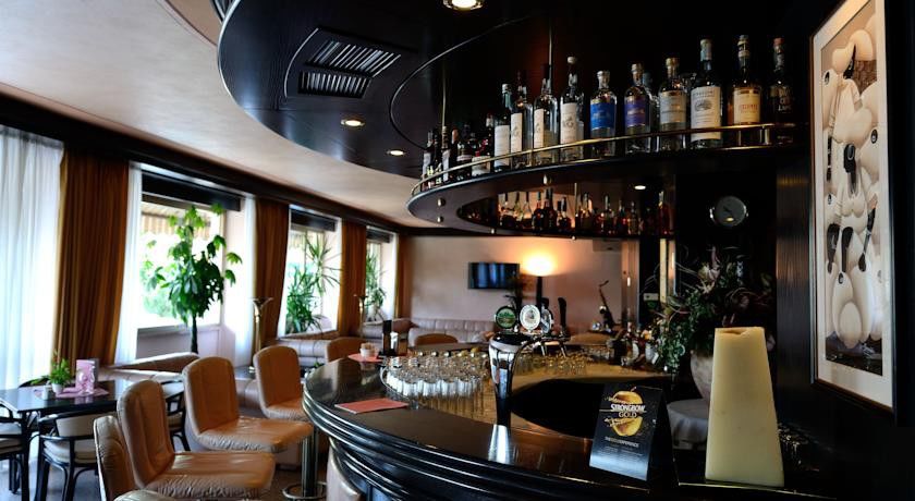 Hotel Drago ブレンゾーネ エクステリア 写真